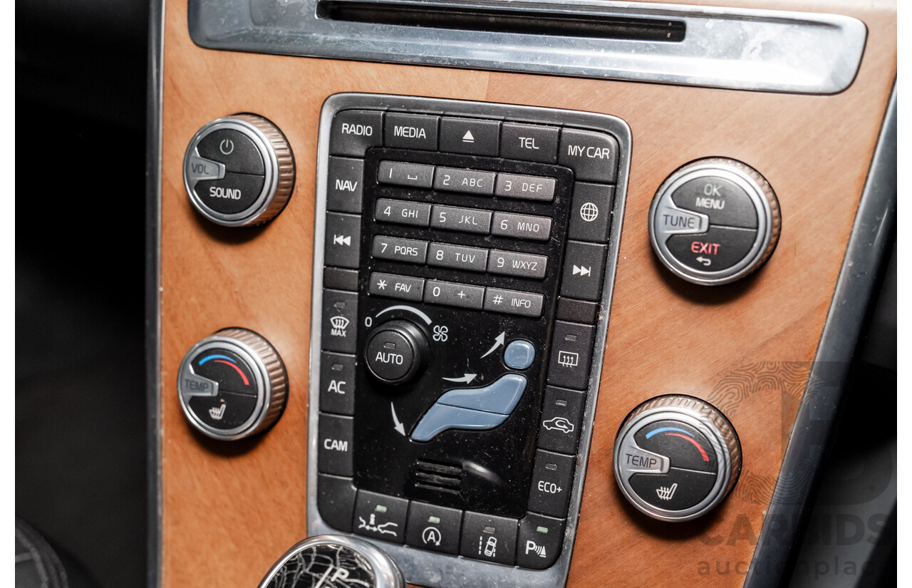 02/2016 Volvo XC60 T5 Luxury DZ MY16 4D Wagon Magic Blue Metallic Turbo 2.0L