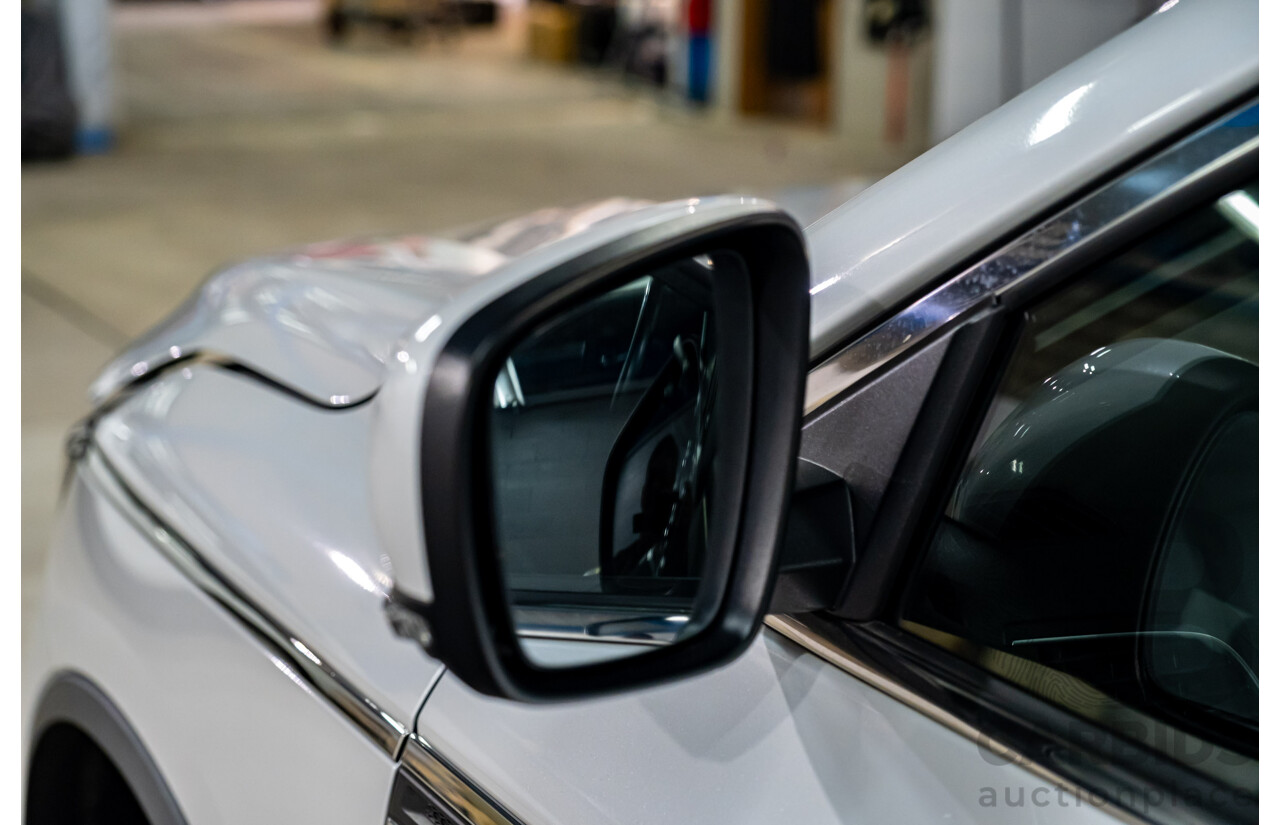 09/2022 Renault Koleos Life XZG MY22 4d Wagon Universal White Metallic 2.5L