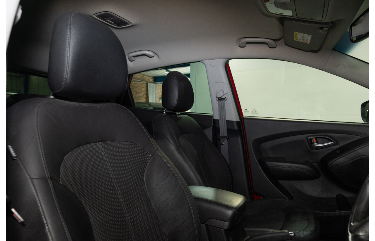 8/2014 Hyundai Ix35 SE LM SERIES II 4d Wagon Red 2.0L