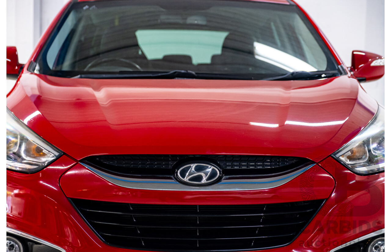 8/2014 Hyundai Ix35 SE LM SERIES II 4d Wagon Red 2.0L