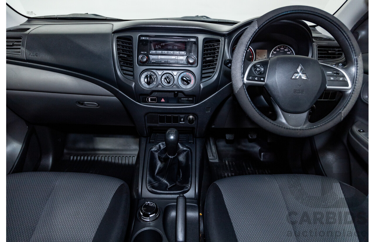 10/2015 Mitsubishi Triton GLX (4x4) MQ MY16 4d Dual Cab Utility Sterling Silver Metallic Turbo Diesel 2.4L