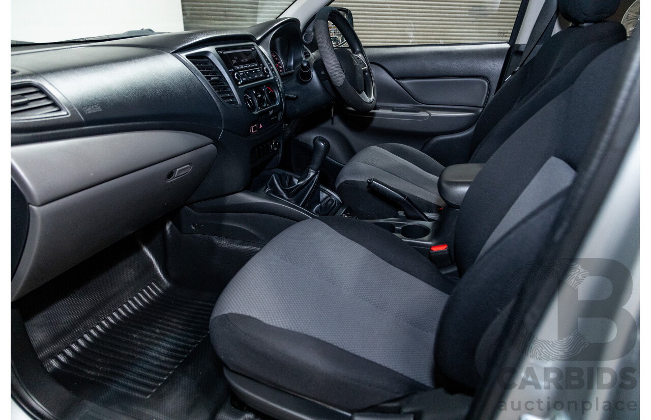 10/2015 Mitsubishi Triton GLX (4x4) MQ MY16 4d Dual Cab Utility Sterling Silver Metallic Turbo Diesel 2.4L