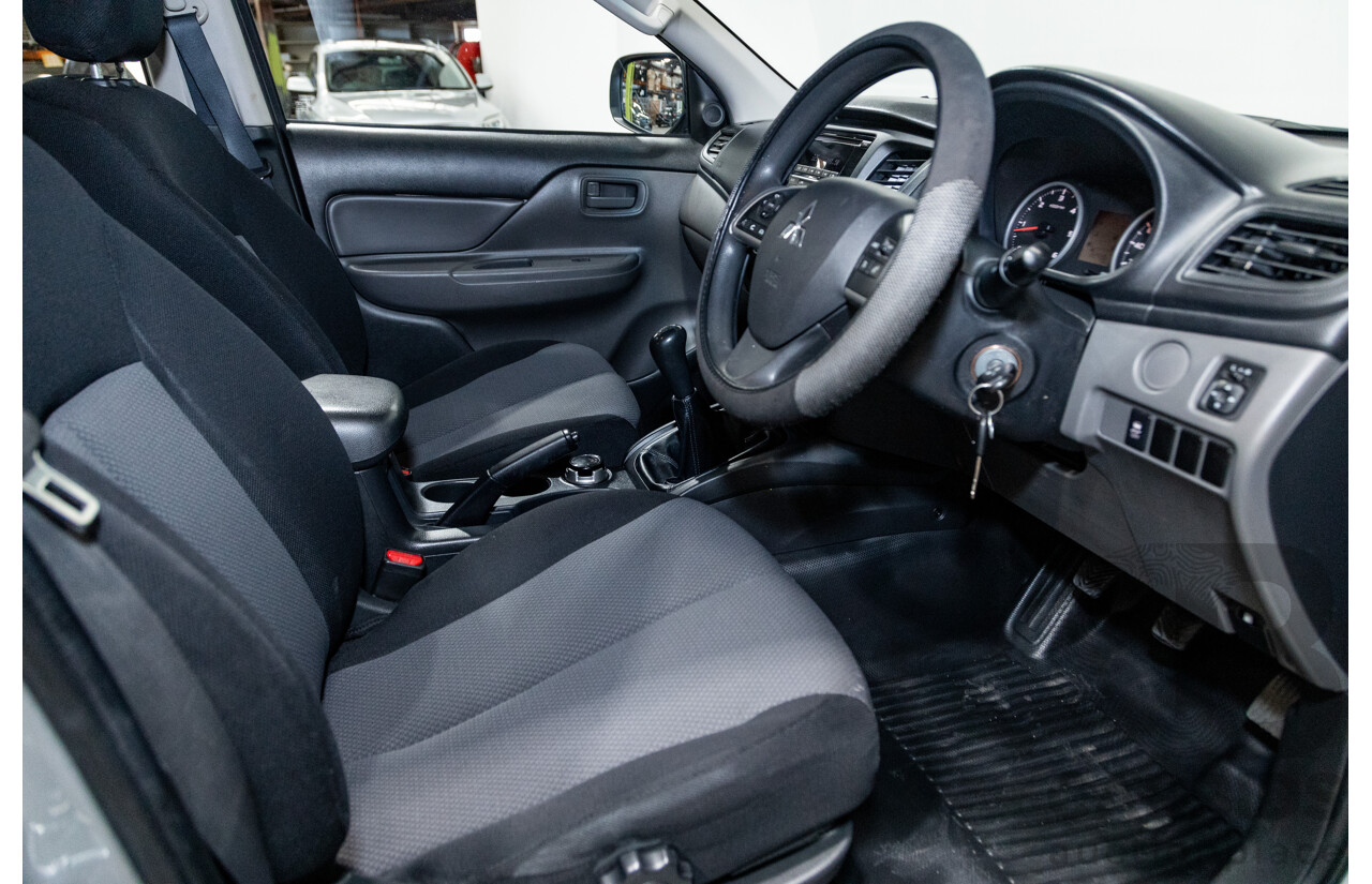 10/2015 Mitsubishi Triton GLX (4x4) MQ MY16 4d Dual Cab Utility Sterling Silver Metallic Turbo Diesel 2.4L