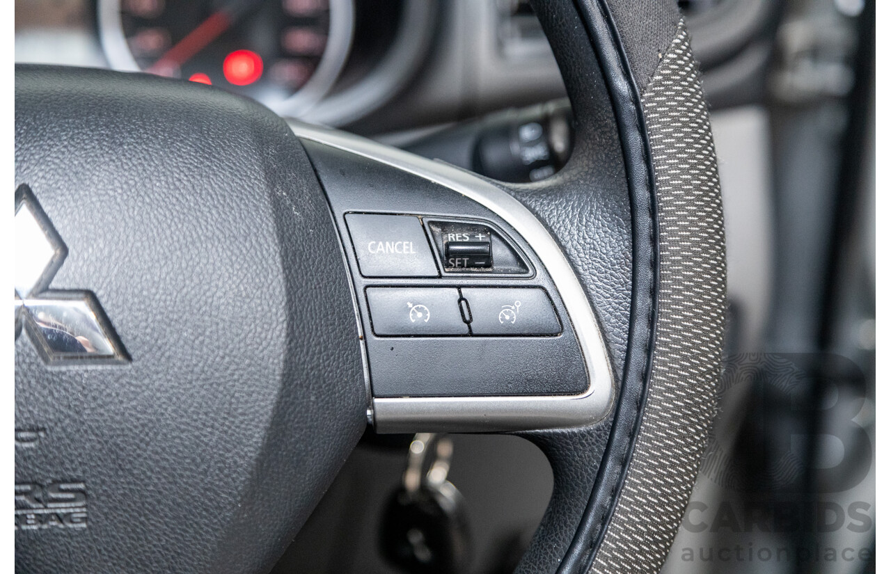 10/2015 Mitsubishi Triton GLX (4x4) MQ MY16 4d Dual Cab Utility Sterling Silver Metallic Turbo Diesel 2.4L