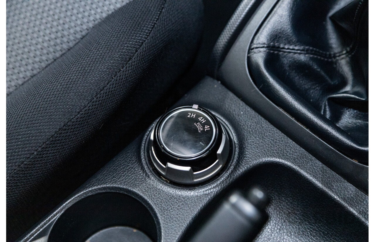 10/2015 Mitsubishi Triton GLX (4x4) MQ MY16 4d Dual Cab Utility Sterling Silver Metallic Turbo Diesel 2.4L