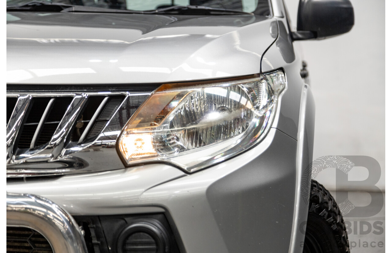 10/2015 Mitsubishi Triton GLX (4x4) MQ MY16 4d Dual Cab Utility Sterling Silver Metallic Turbo Diesel 2.4L