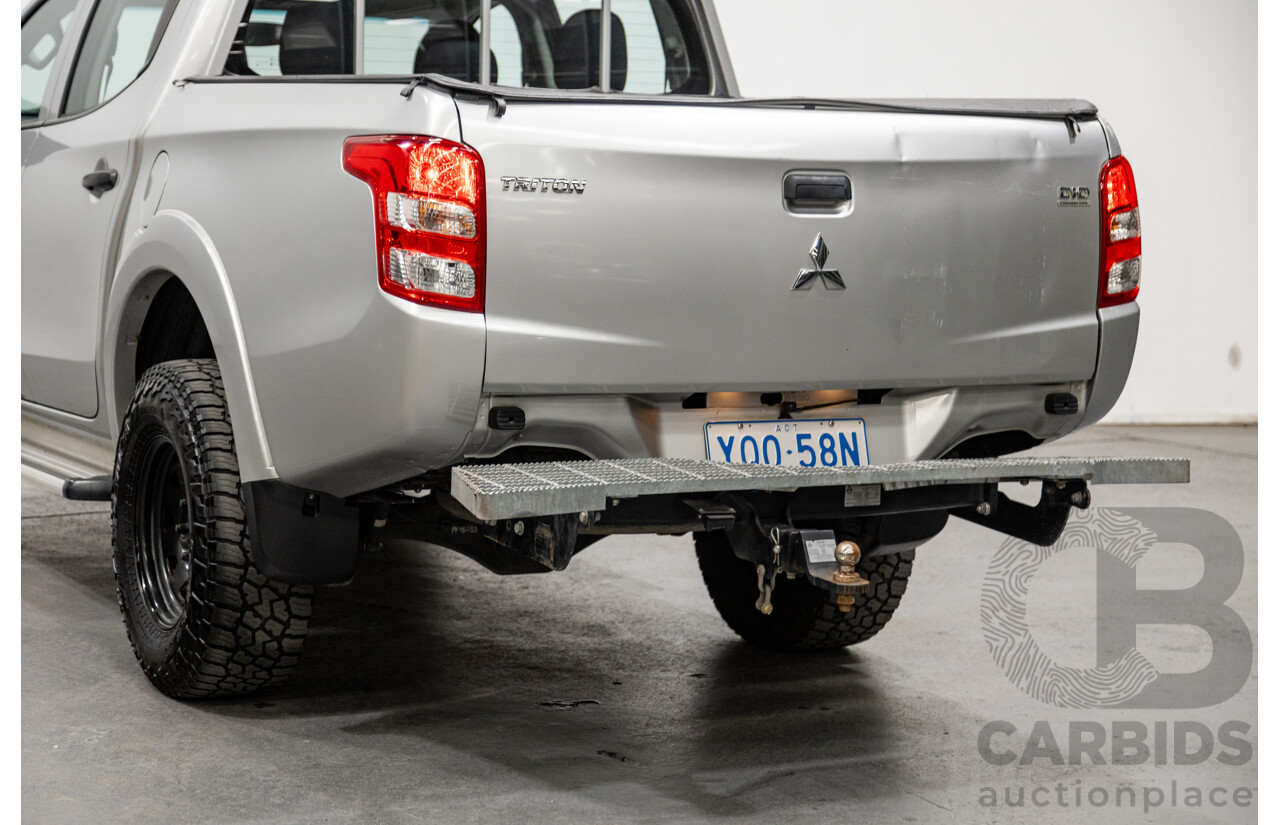 10/2015 Mitsubishi Triton GLX (4x4) MQ MY16 4d Dual Cab Utility Sterling Silver Metallic Turbo Diesel 2.4L