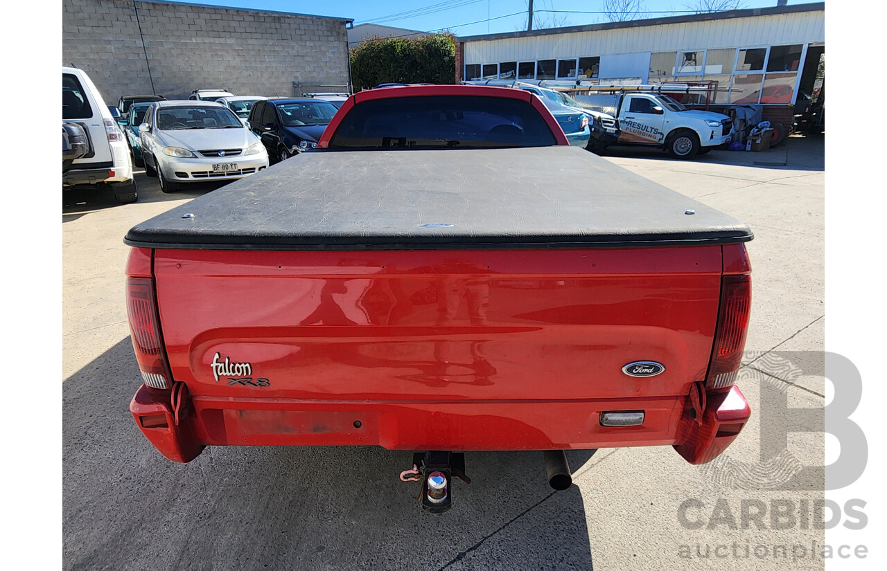 01/2002 Ford Falcon XR8 RWD AUII Utility Red 4.9L