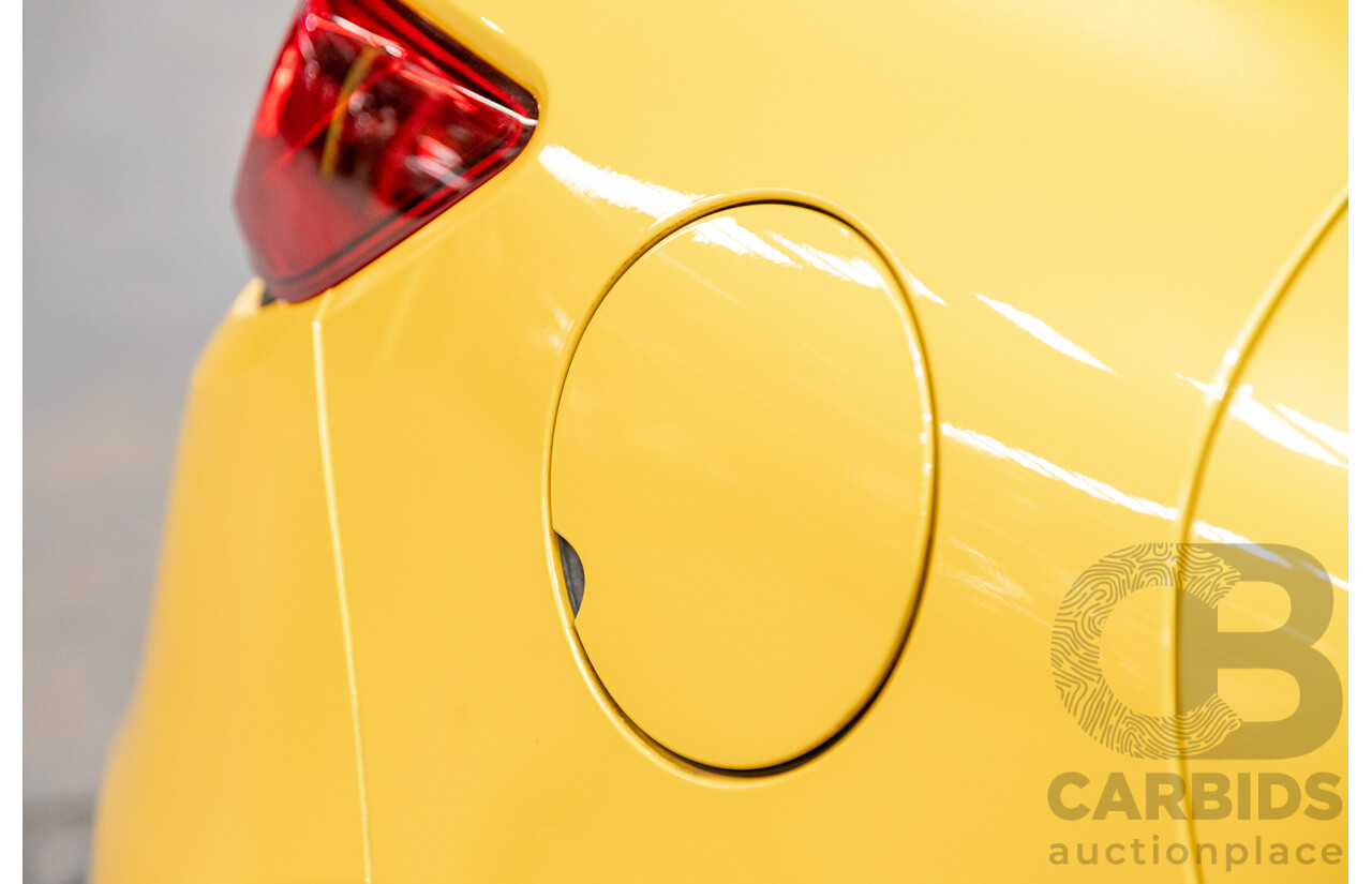 12/2013 Renault Clio RS 200 Sport X98 5d Hatchback Liquid Yellow Metallic Turbo 1.6L