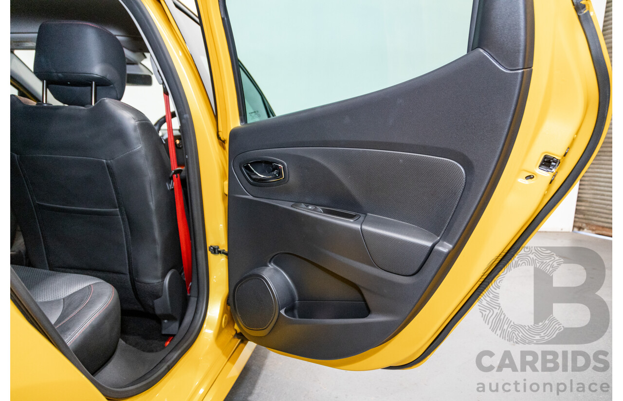 12/2013 Renault Clio RS 200 Sport X98 5d Hatchback Liquid Yellow Metallic Turbo 1.6L