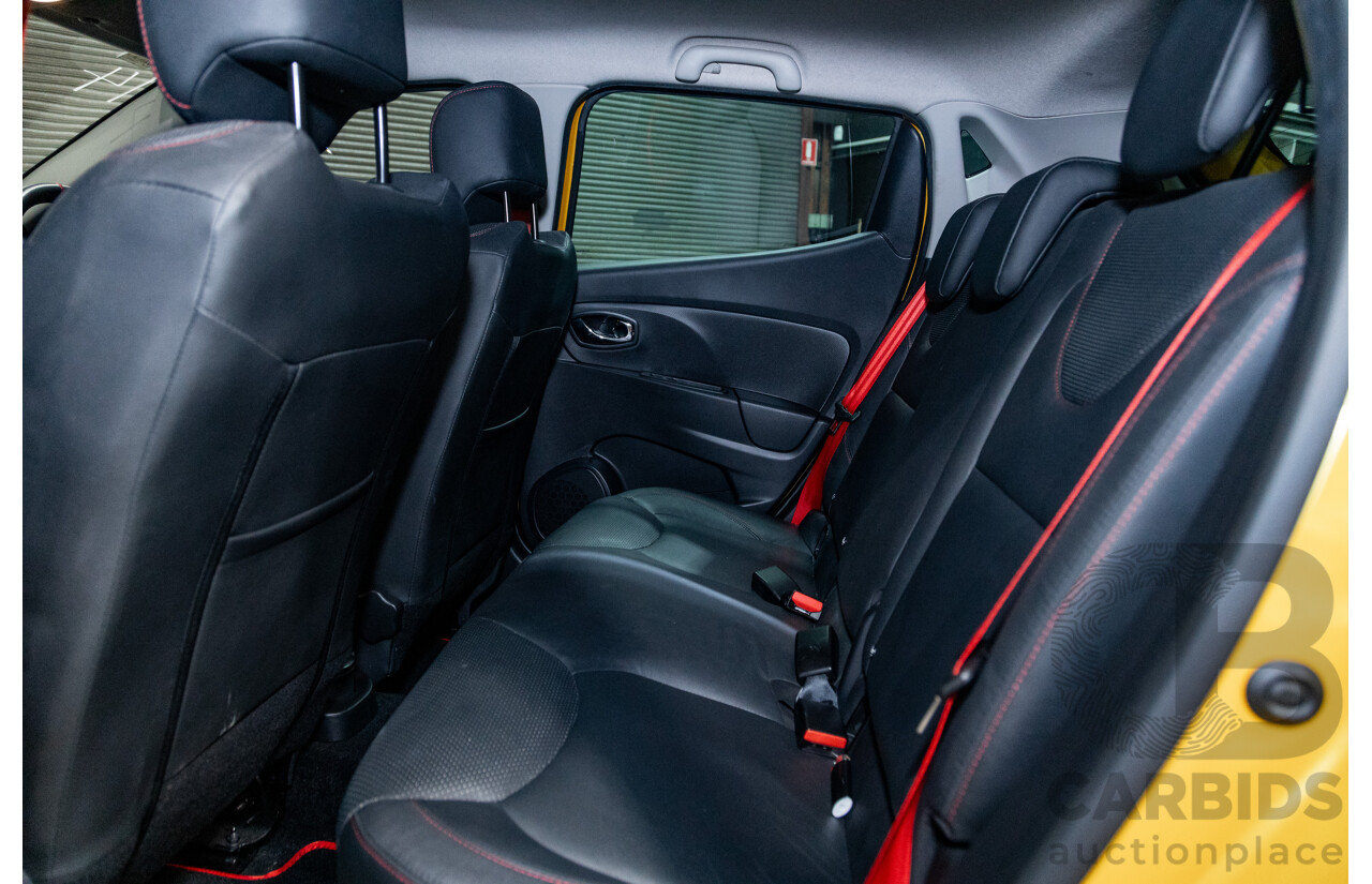 12/2013 Renault Clio RS 200 Sport X98 5d Hatchback Liquid Yellow Metallic Turbo 1.6L