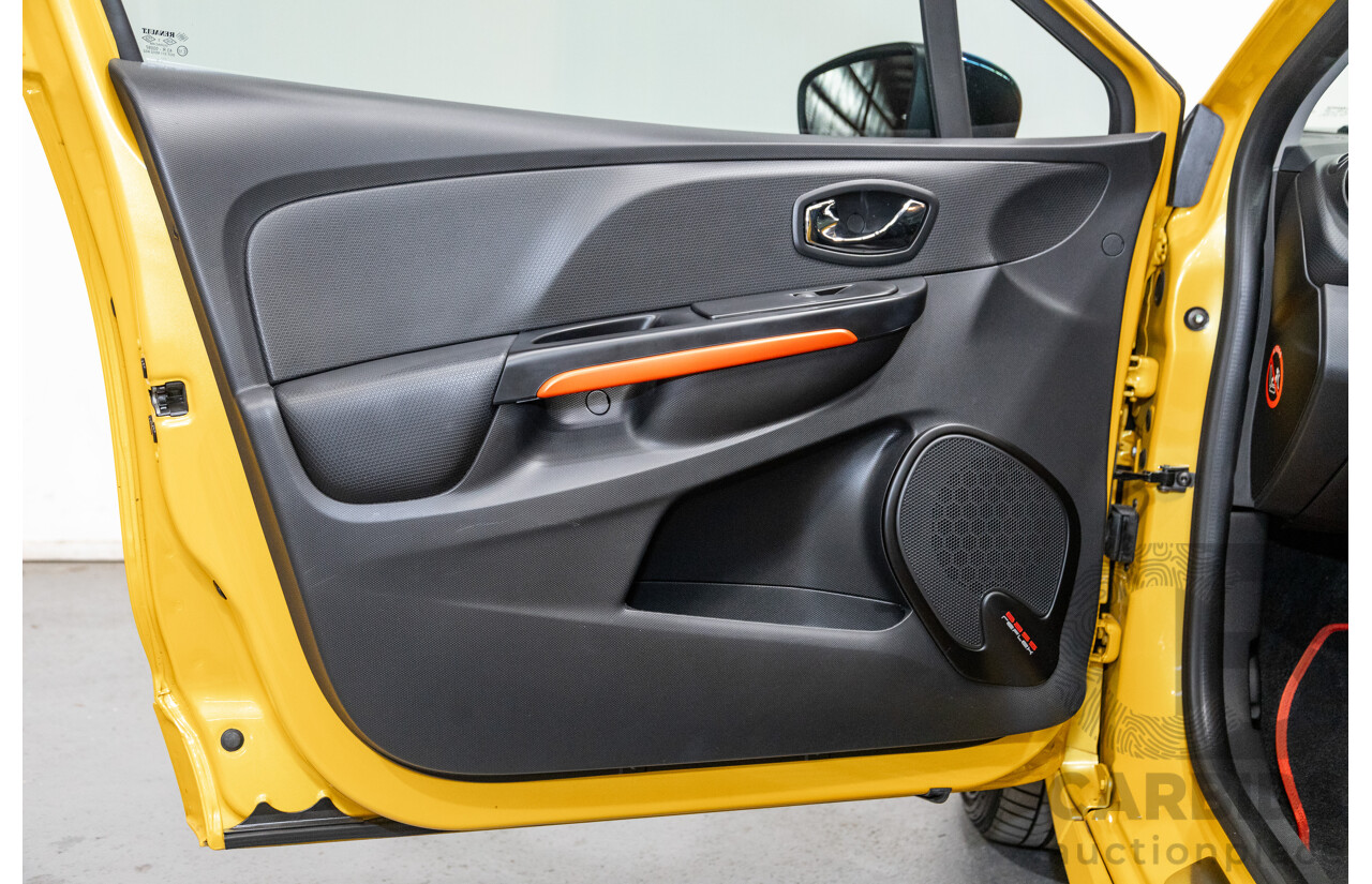 12/2013 Renault Clio RS 200 Sport X98 5d Hatchback Liquid Yellow Metallic Turbo 1.6L