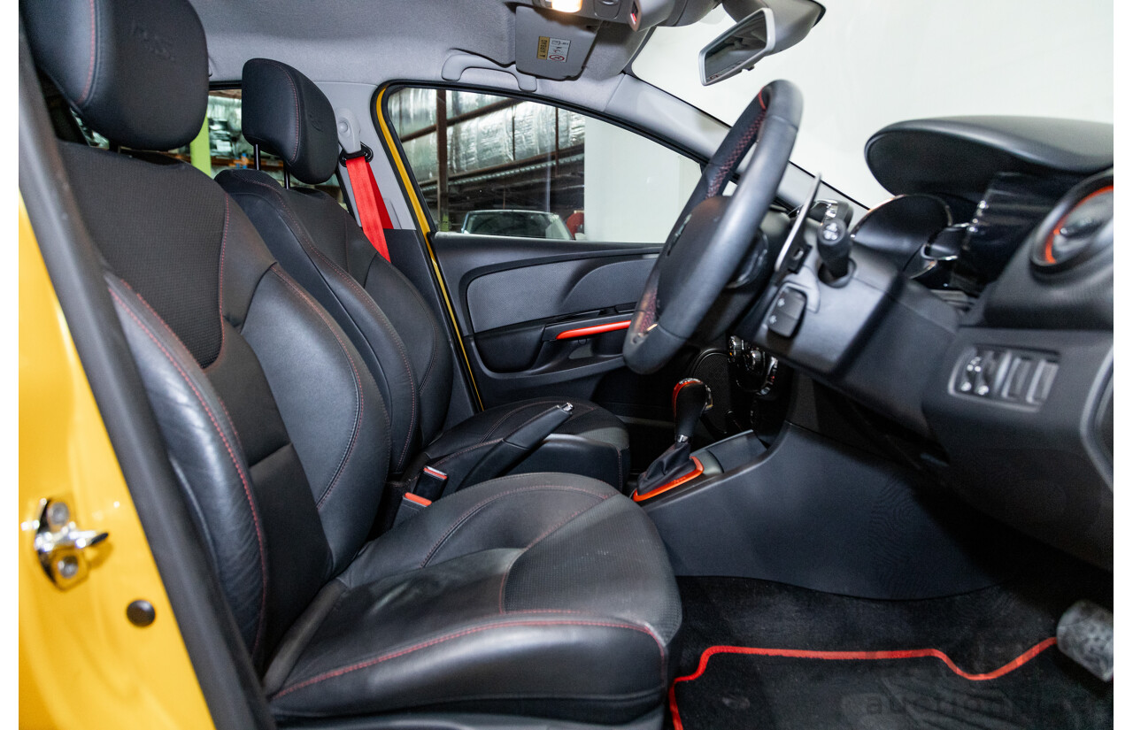 12/2013 Renault Clio RS 200 Sport X98 5d Hatchback Liquid Yellow Metallic Turbo 1.6L