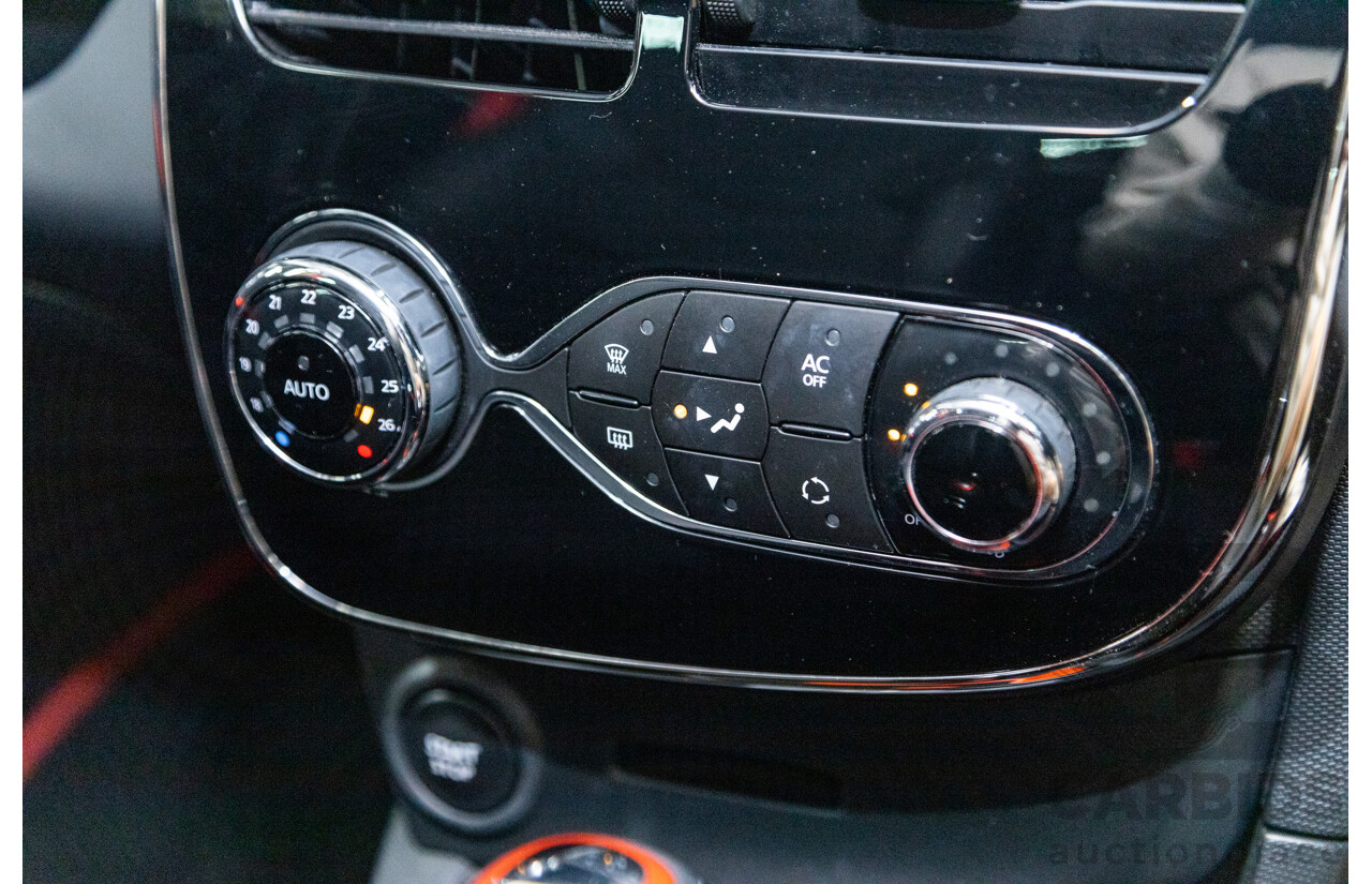 12/2013 Renault Clio RS 200 Sport X98 5d Hatchback Liquid Yellow Metallic Turbo 1.6L