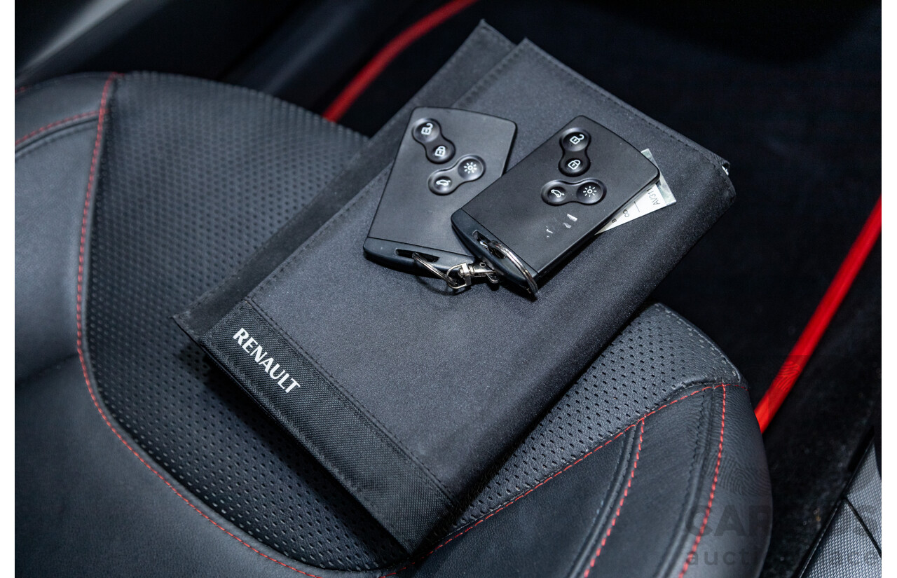 12/2013 Renault Clio RS 200 Sport X98 5d Hatchback Liquid Yellow Metallic Turbo 1.6L