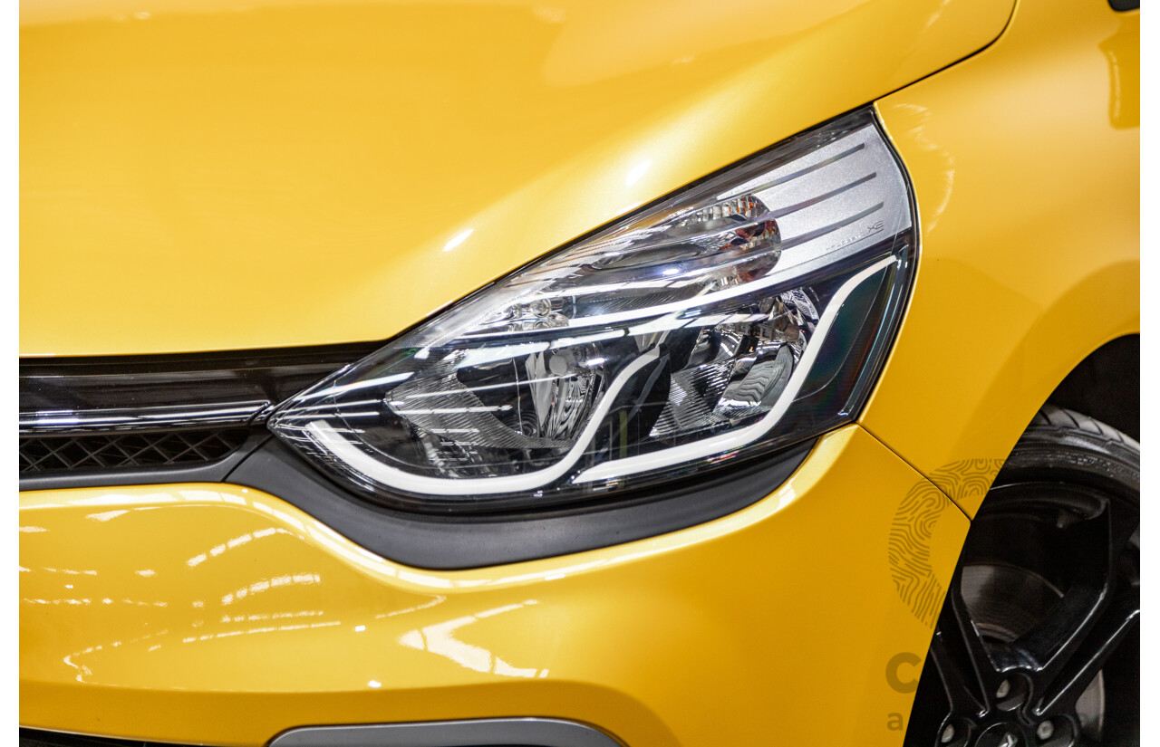 12/2013 Renault Clio RS 200 Sport X98 5d Hatchback Liquid Yellow Metallic Turbo 1.6L