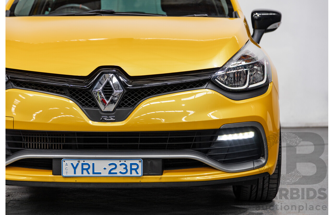 12/2013 Renault Clio RS 200 Sport X98 5d Hatchback Liquid Yellow Metallic Turbo 1.6L