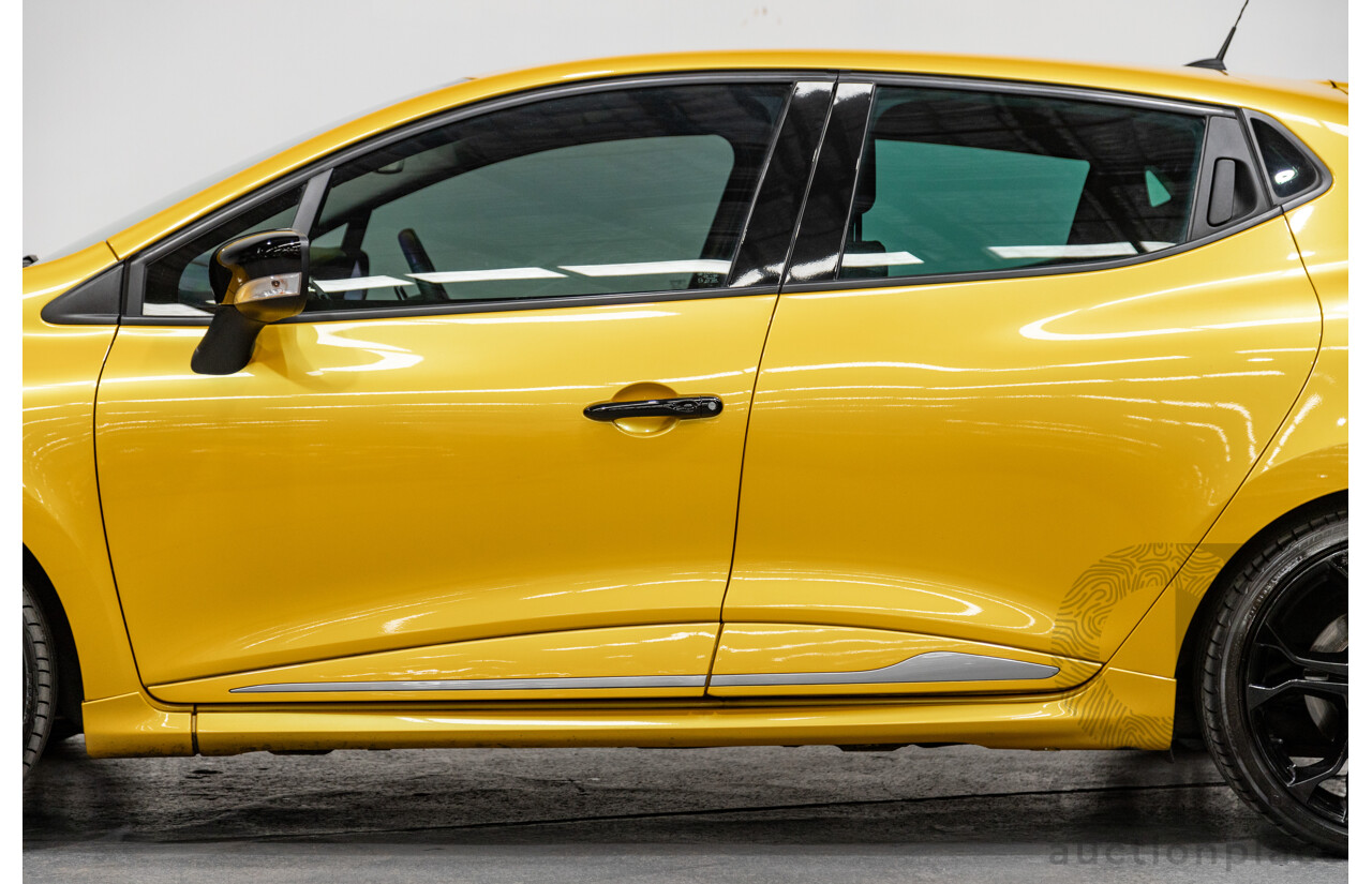 12/2013 Renault Clio RS 200 Sport X98 5d Hatchback Liquid Yellow Metallic Turbo 1.6L