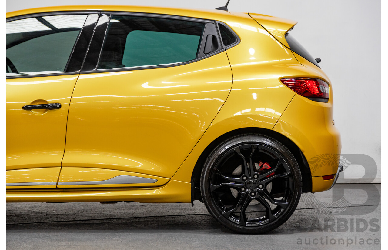 12/2013 Renault Clio RS 200 Sport X98 5d Hatchback Liquid Yellow Metallic Turbo 1.6L