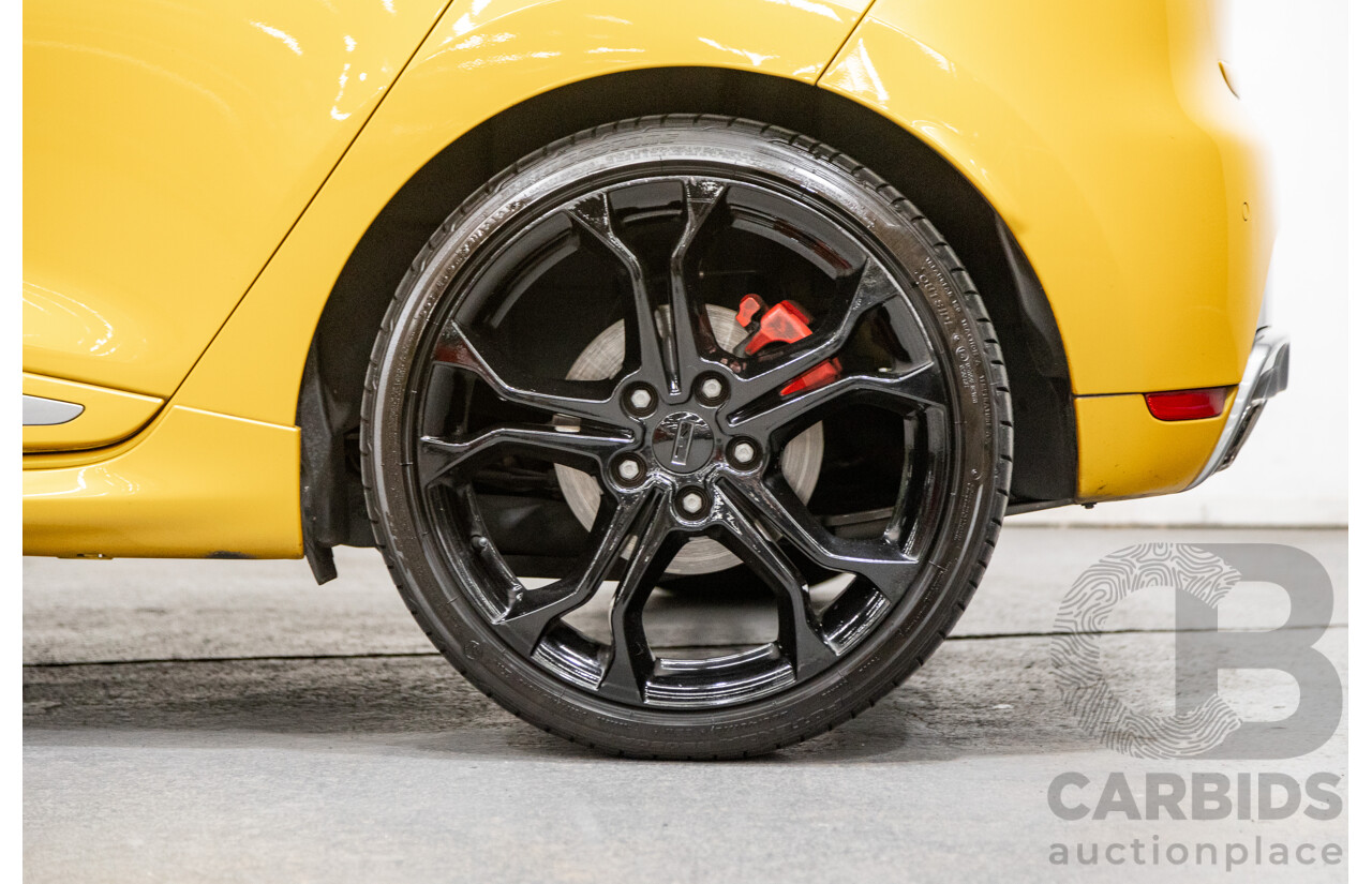 12/2013 Renault Clio RS 200 Sport X98 5d Hatchback Liquid Yellow Metallic Turbo 1.6L