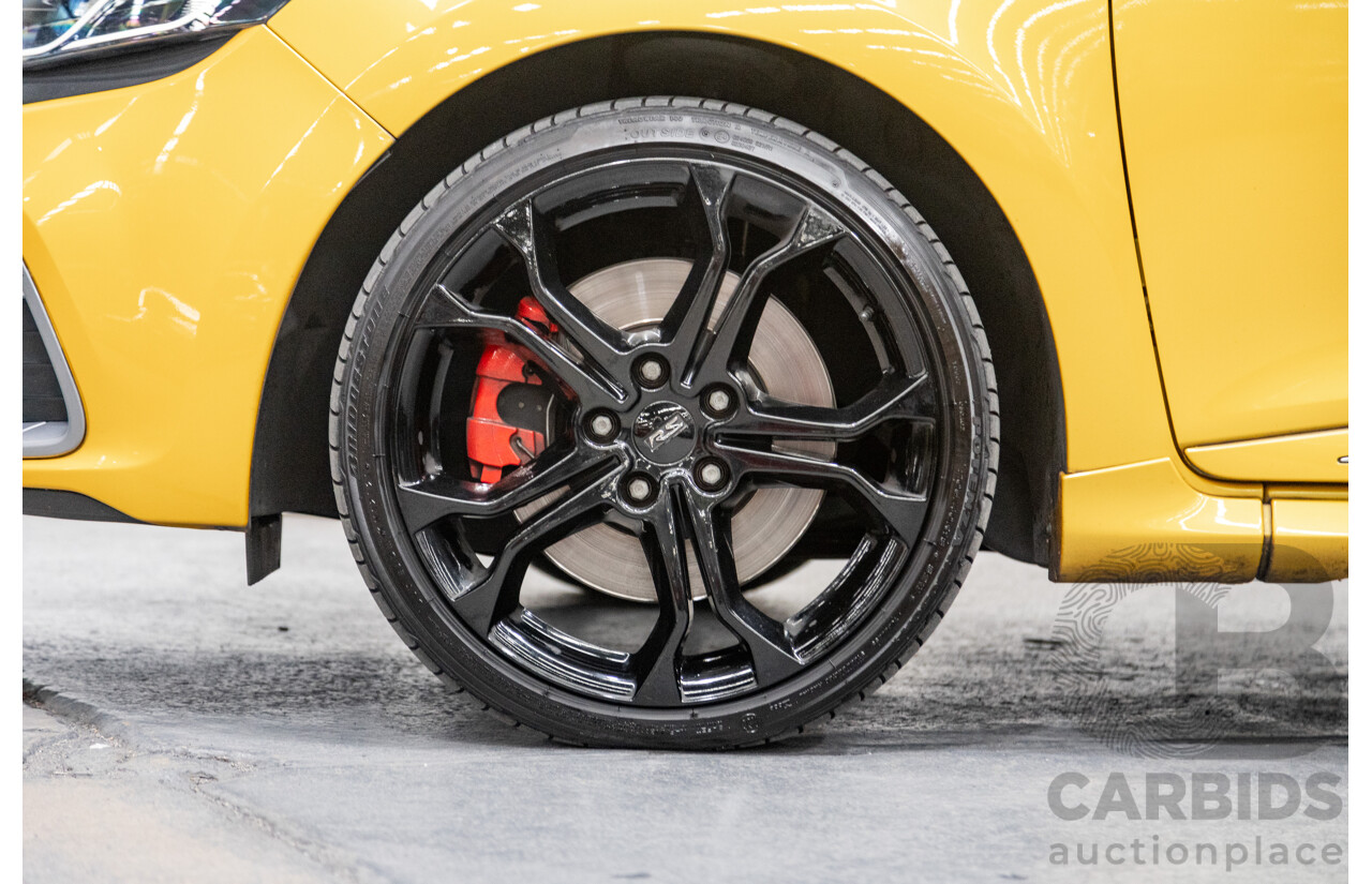 12/2013 Renault Clio RS 200 Sport X98 5d Hatchback Liquid Yellow Metallic Turbo 1.6L