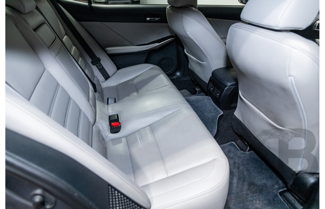 7/2015 Lexus IS300h Luxury Hybrid AVE30R MY15 4d Sedan Mercury Grey Metallic 2.5L - Hybrid