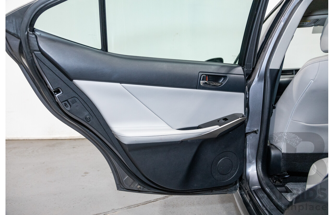 7/2015 Lexus IS300h Luxury Hybrid AVE30R MY15 4d Sedan Mercury Grey Metallic 2.5L - Hybrid