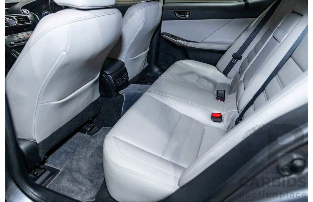 7/2015 Lexus IS300h Luxury Hybrid AVE30R MY15 4d Sedan Mercury Grey Metallic 2.5L - Hybrid