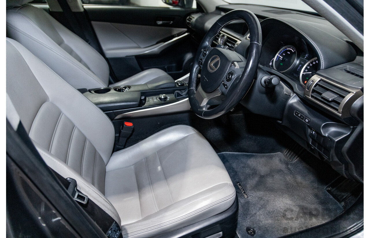 7/2015 Lexus IS300h Luxury Hybrid AVE30R MY15 4d Sedan Mercury Grey Metallic 2.5L - Hybrid