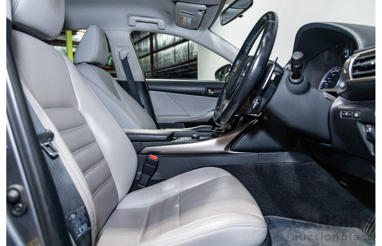 7/2015 Lexus IS300h Luxury Hybrid AVE30R MY15 4d Sedan Mercury Grey Metallic 2.5L - Hybrid