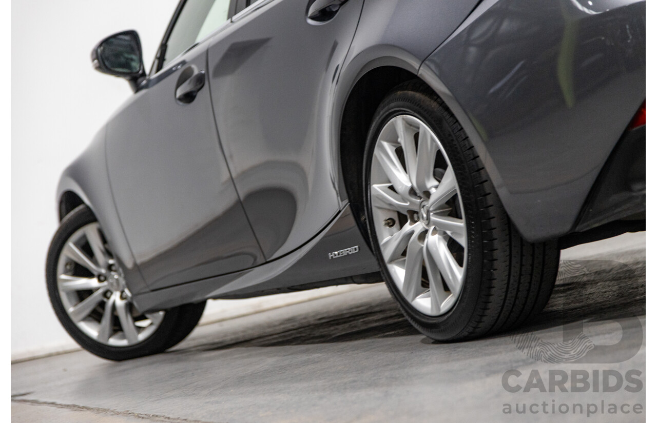 7/2015 Lexus IS300h Luxury Hybrid AVE30R MY15 4d Sedan Mercury Grey Metallic 2.5L - Hybrid