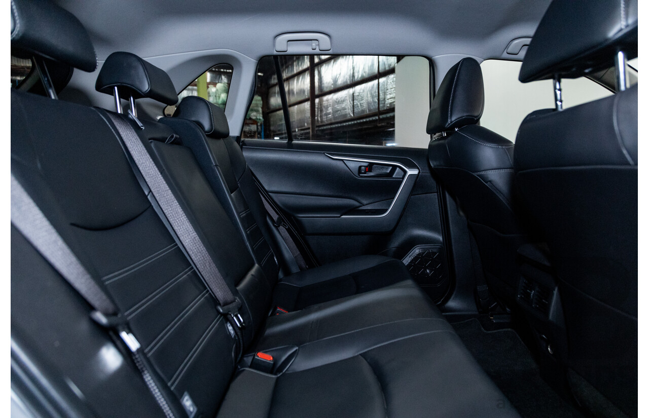 07/2020 Toyota RAV4 GX Hybrid AXAH52R MY20 4d Wagon Silver Sky Metallic 2.5L / 88kw Hybrid