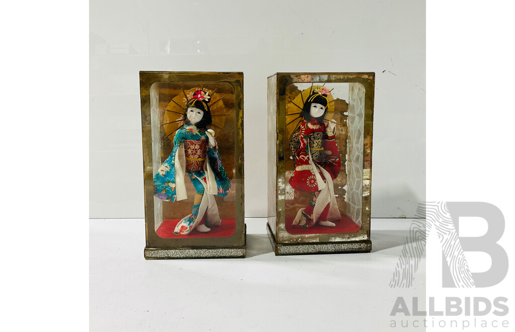 Pair of Vintage Japanese Geisha Dolls in Glass Case