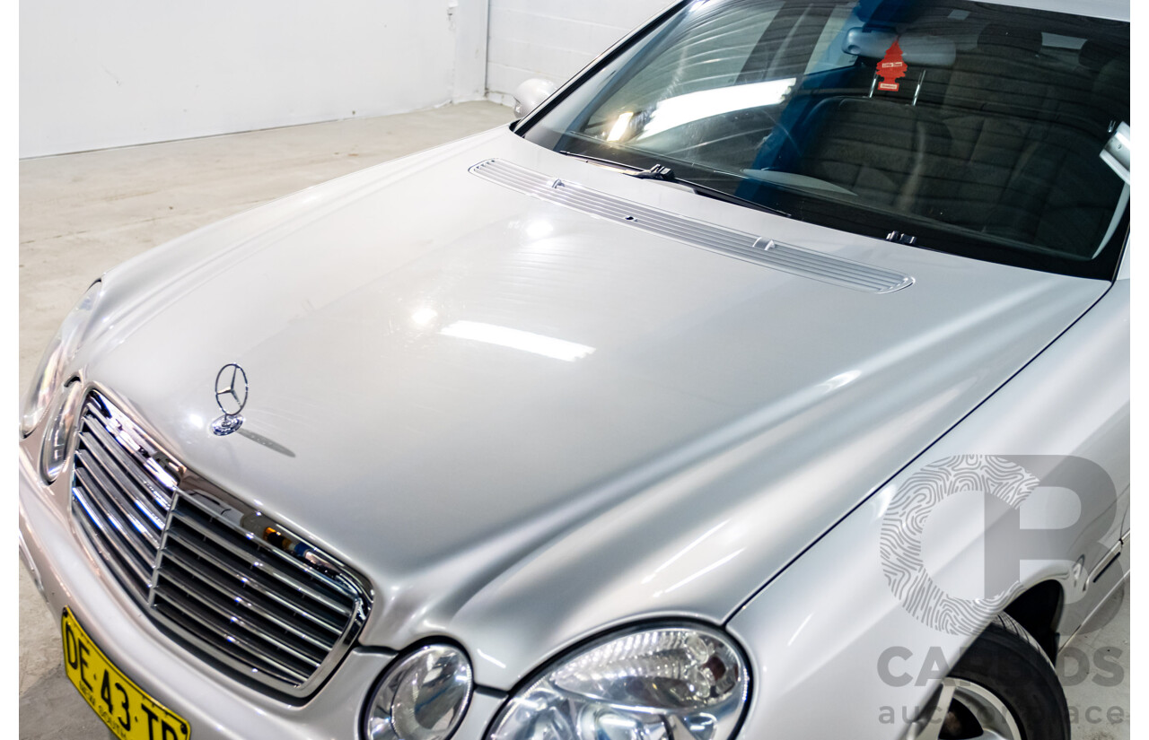 10/2003 Mercedes Benz E320 Elegance 211 4d Sedan Brilliant Silver Metallic V6 3.2L