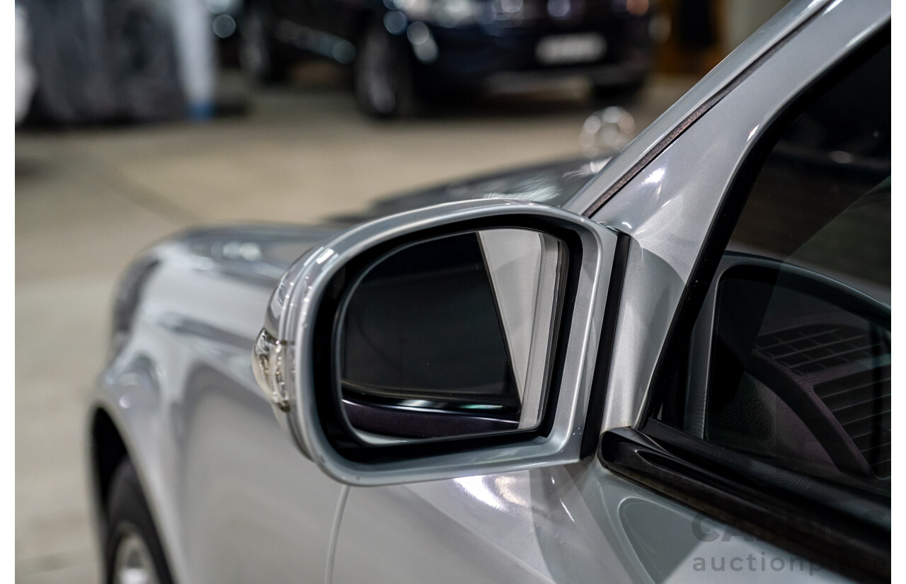 10/2003 Mercedes Benz E320 Elegance 211 4d Sedan Brilliant Silver Metallic V6 3.2L