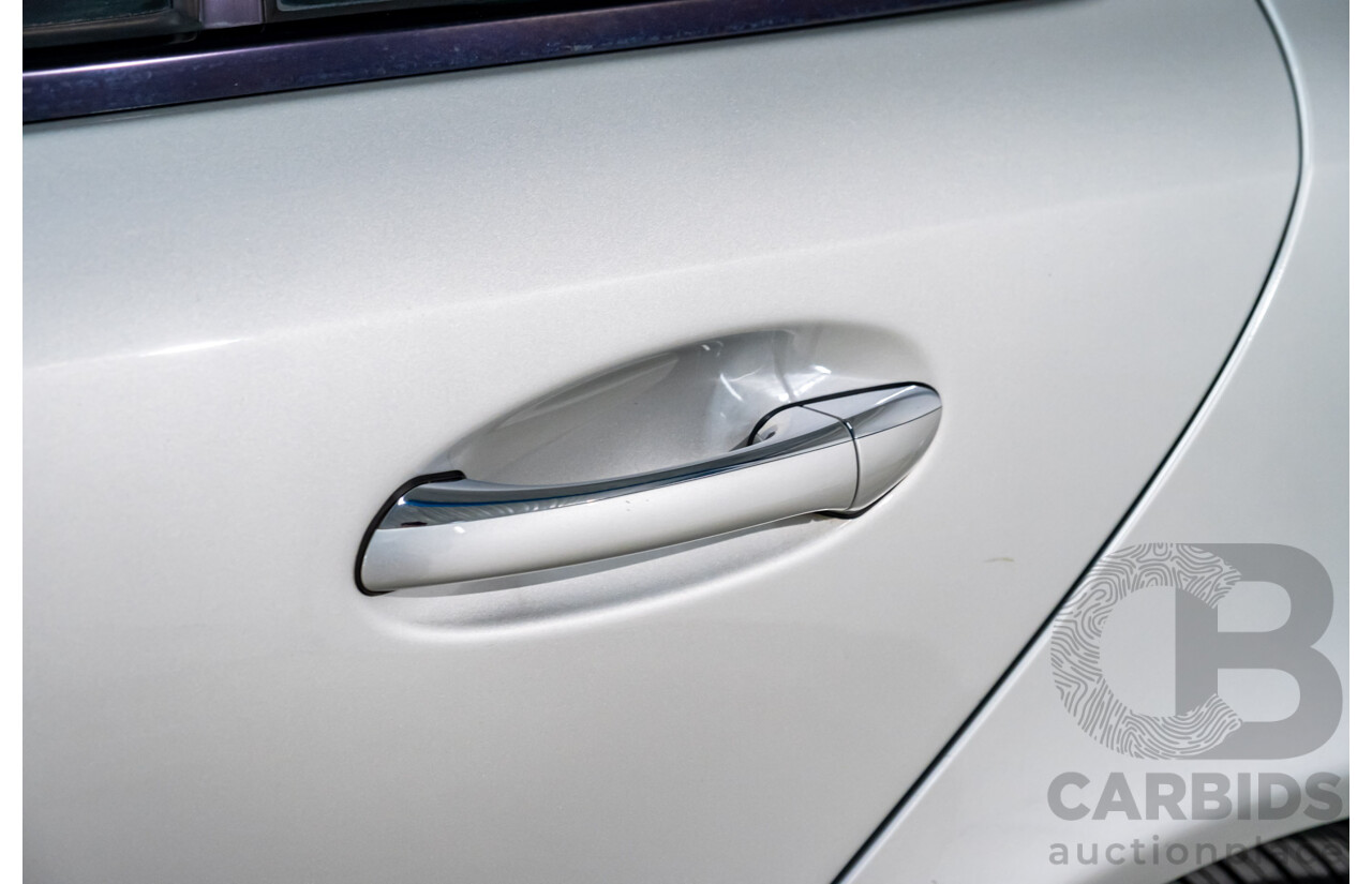 10/2003 Mercedes Benz E320 Elegance 211 4d Sedan Brilliant Silver Metallic V6 3.2L