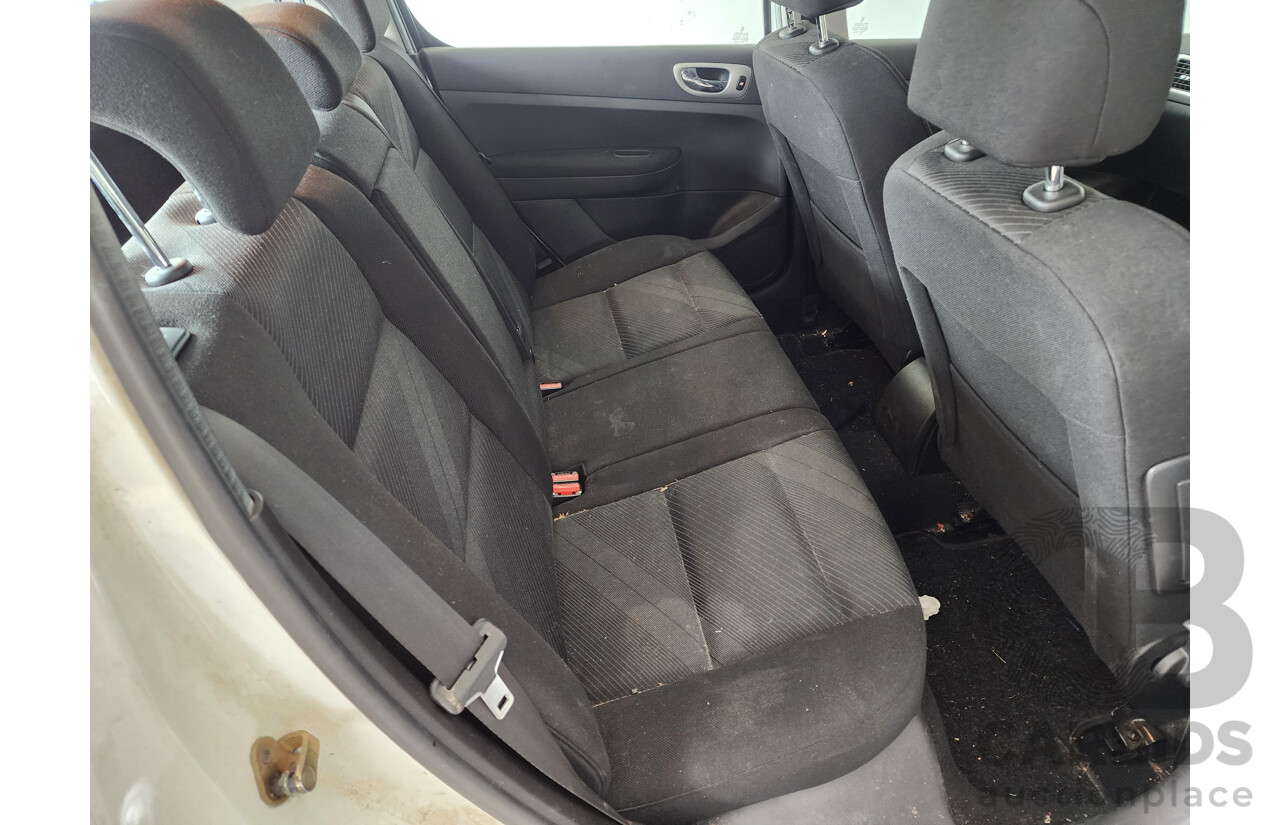 02/2007 Peugeot 307 XS HDi 1.6 FWD MY06 UPGRADE 5D Hatchback White 1.6L