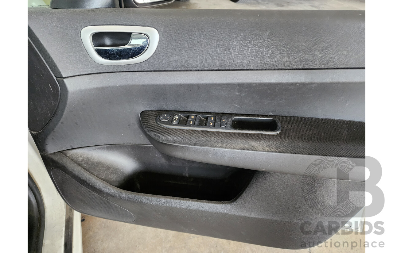 02/2007 Peugeot 307 XS HDi 1.6 FWD MY06 UPGRADE 5D Hatchback White 1.6L