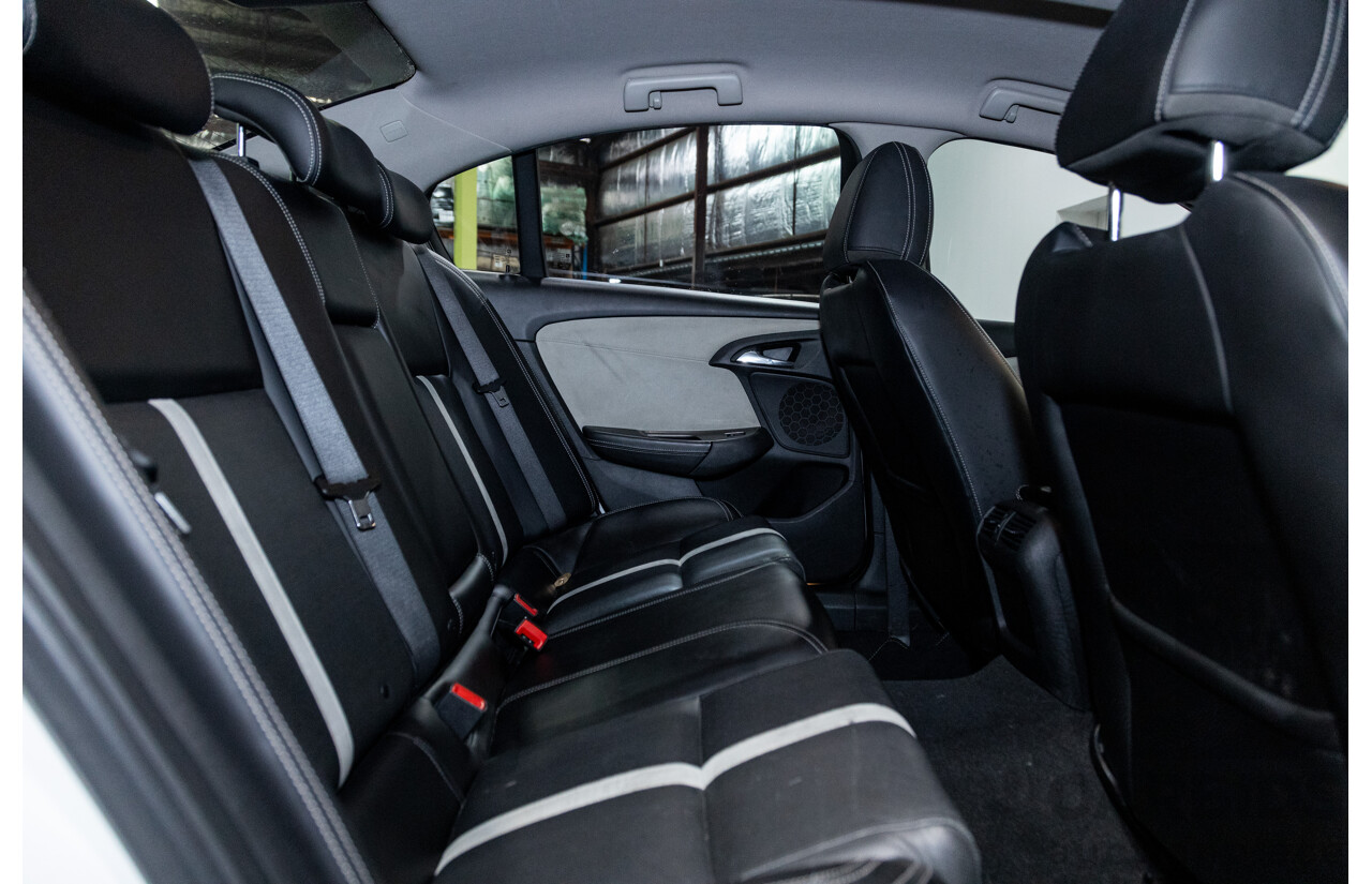 5/2014 Holden Calais VF 4d Sedan Heron White V6 3.6L