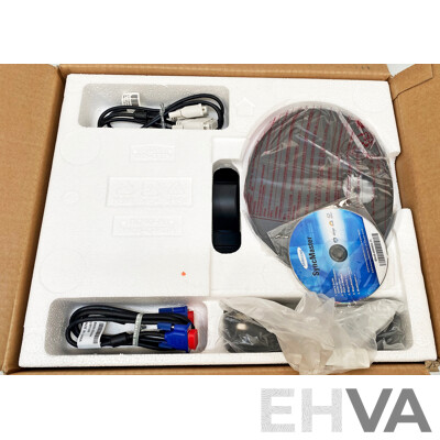 Samsung (B1740) 17-Inch Widescreen LCD Monitor