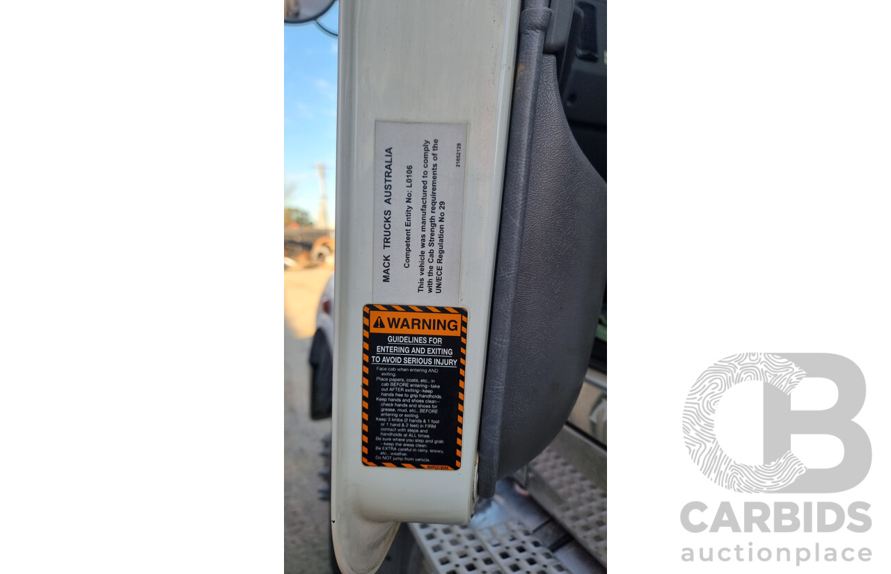 02/2009 MACK Trident CAB 6 X 4 Prime Mover Turbo Diesel 530Hp 12.7L