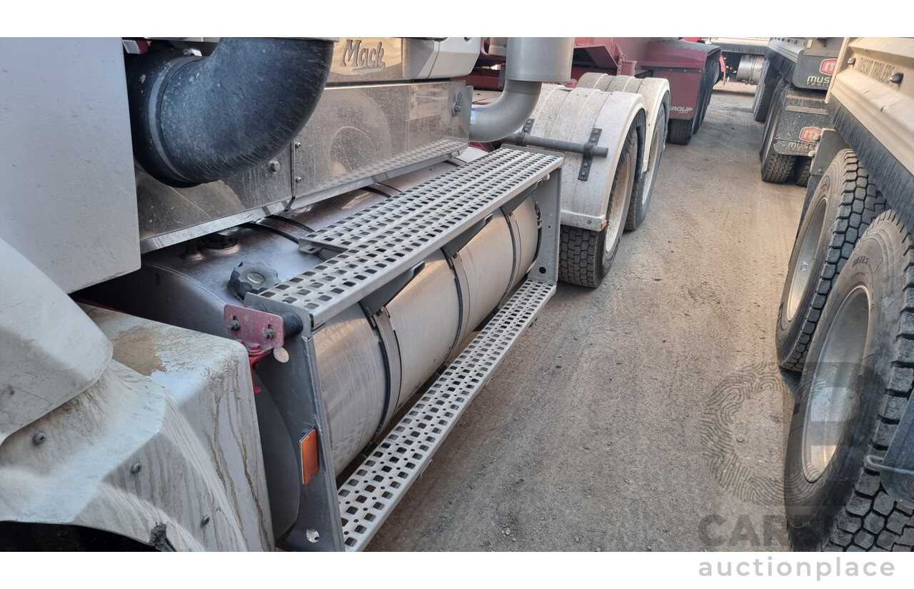 02/2009 MACK Trident CAB 6 X 4 Prime Mover Turbo Diesel 530Hp 12.7L