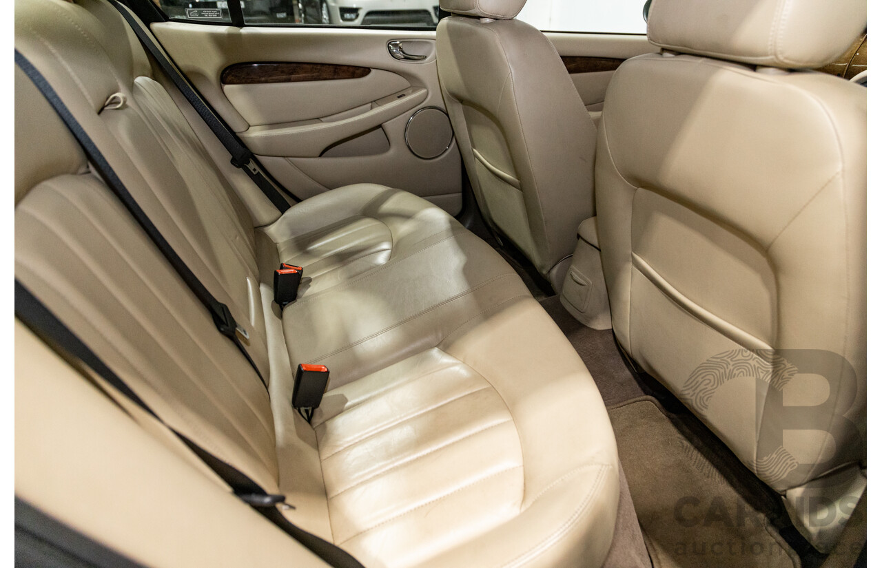 10/2006 Jaguar X Type 2.1 V6 LE MY06 4d Sedan Indigo Blue Metallic V6 2.1L