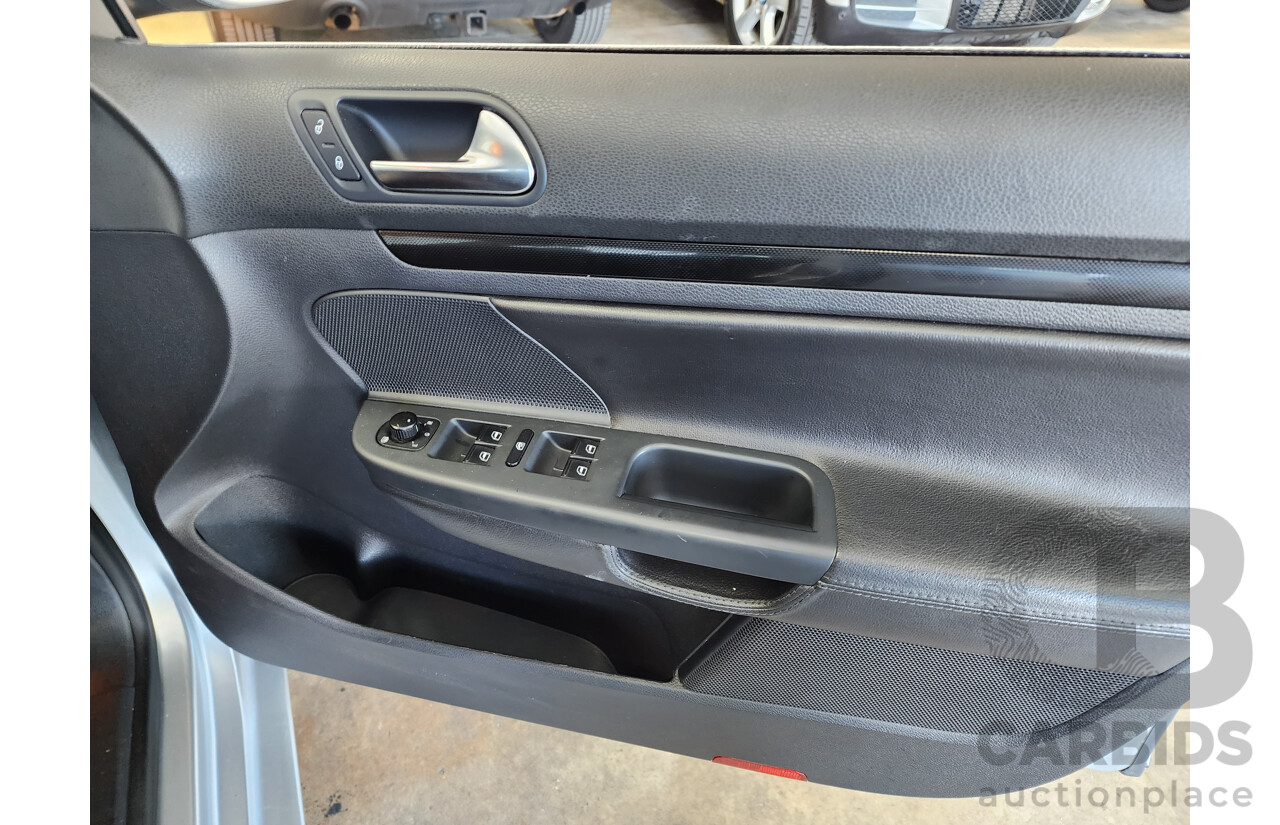 08/2010 Volkswagen Golf 103 TDI COMFORTLINE FWD 1K MY10 4D Wagon Silver 2.0L