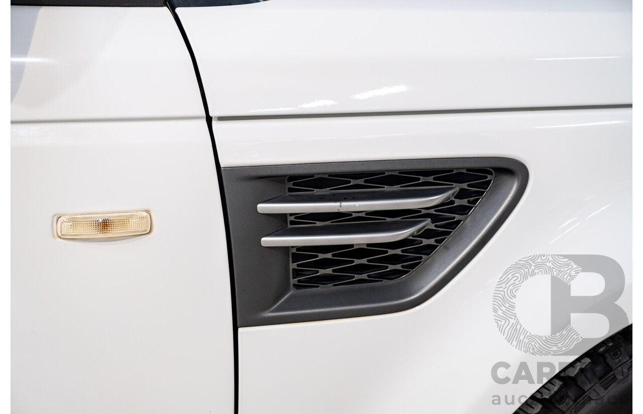 4/2011 Range Rover Range Rover Sport 3.0 TDV6 (4x4) MY11 4d Wagon Fuji White Turbo Diesel V6 3.0L