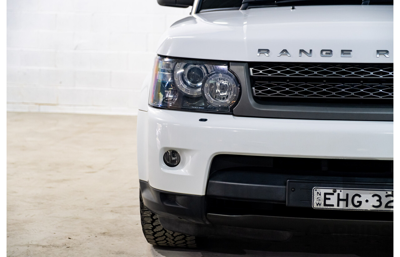 4/2011 Range Rover Range Rover Sport 3.0 TDV6 (4x4) MY11 4d Wagon Fuji White Turbo Diesel V6 3.0L