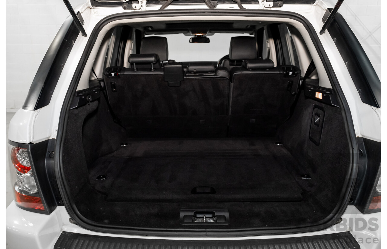 4/2011 Range Rover Range Rover Sport 3.0 TDV6 (4x4) MY11 4d Wagon Fuji White Turbo Diesel V6 3.0L