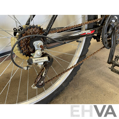 Southern Star Kodiak 18 Speed Mountain Bike