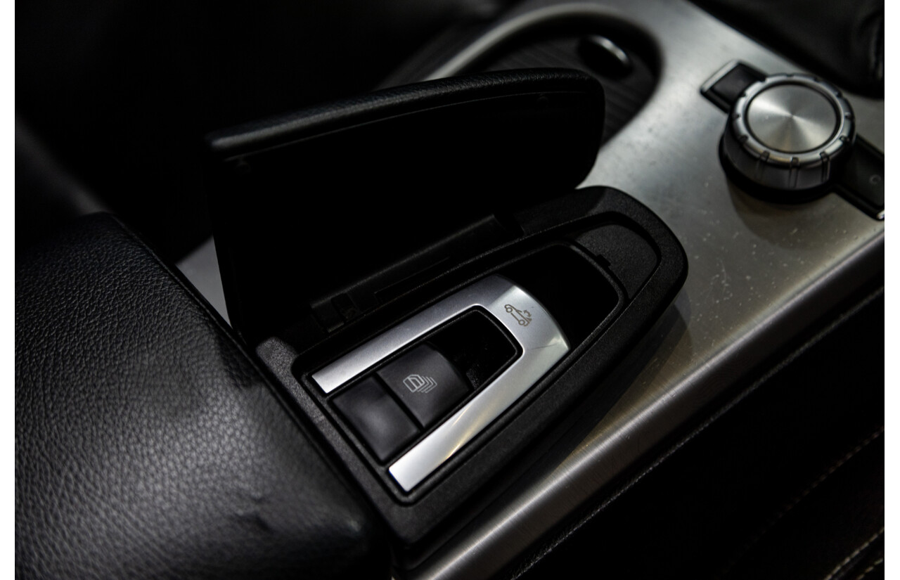 3/2013 Mercedes Benz SLK 250 AMG Package R172 MY13 2d Convertible Calcite White Turbo 1.8L