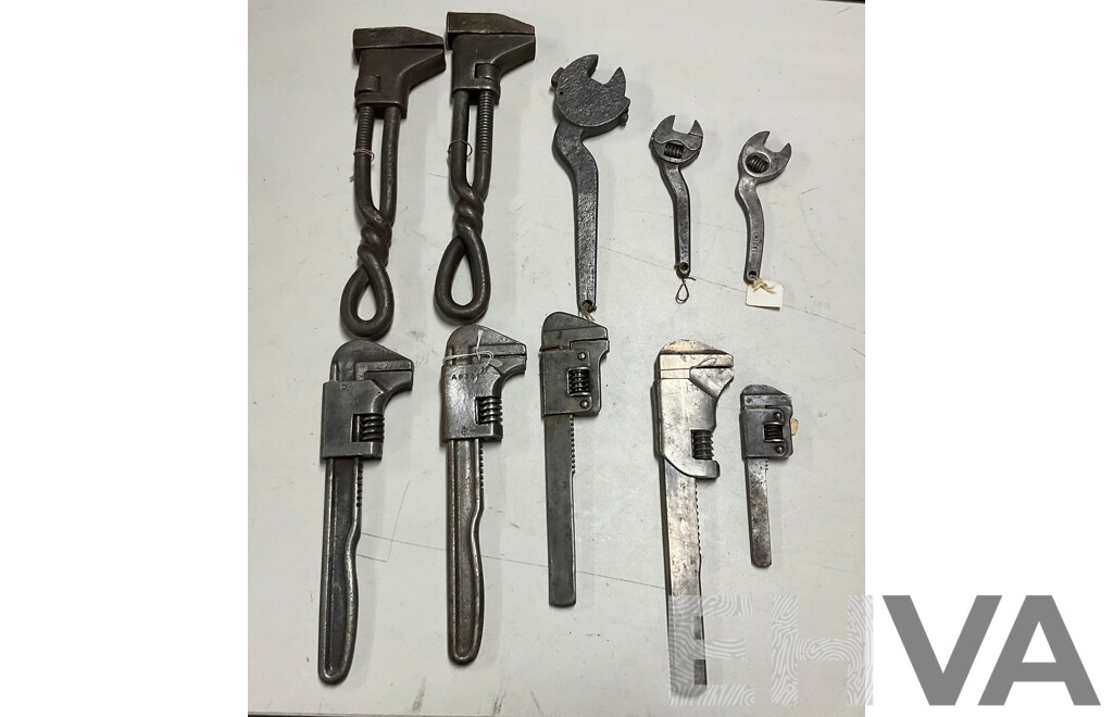 Twelve Vintage Adjustable Spanners, Crank Arm, Twist Handle Including Glading and Lhrem's